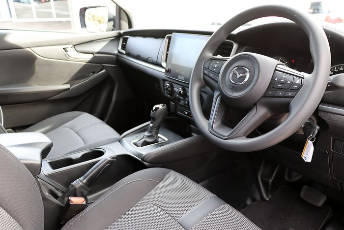 2025 Mazda BT-50 XS
