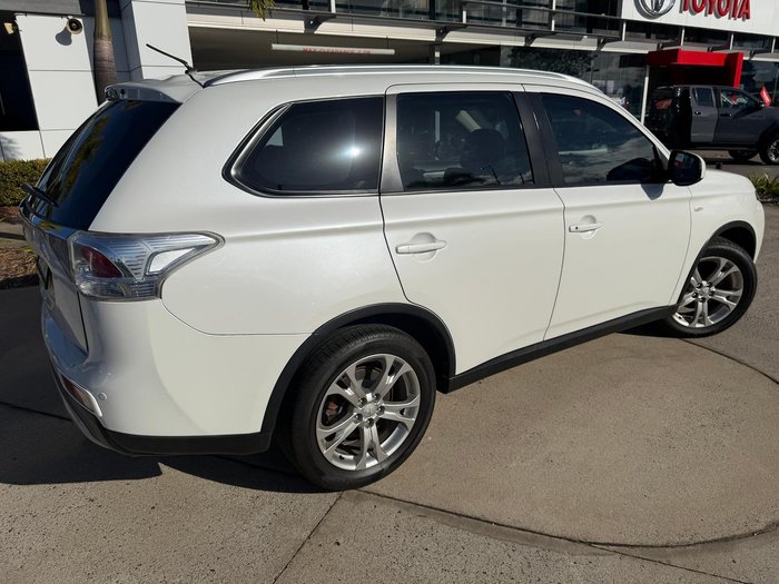 2014 Mitsubishi Outlander ES ZJ MY14.5 4X4 On Demand White