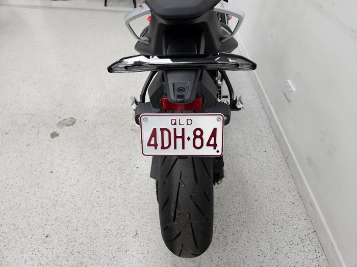 2025 CFMOTO 2025 CF Moto 675CC 675SR-R ABS Road TUNDRA GREY