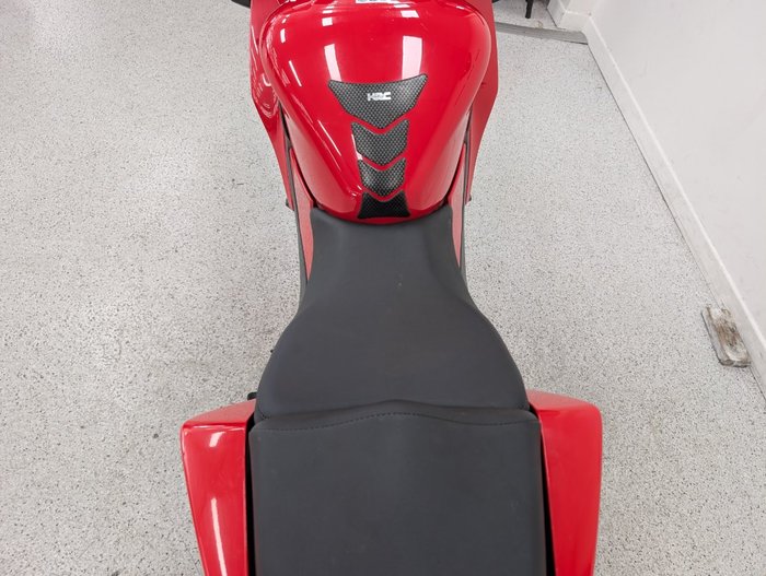 2015 Honda CBR300R Red