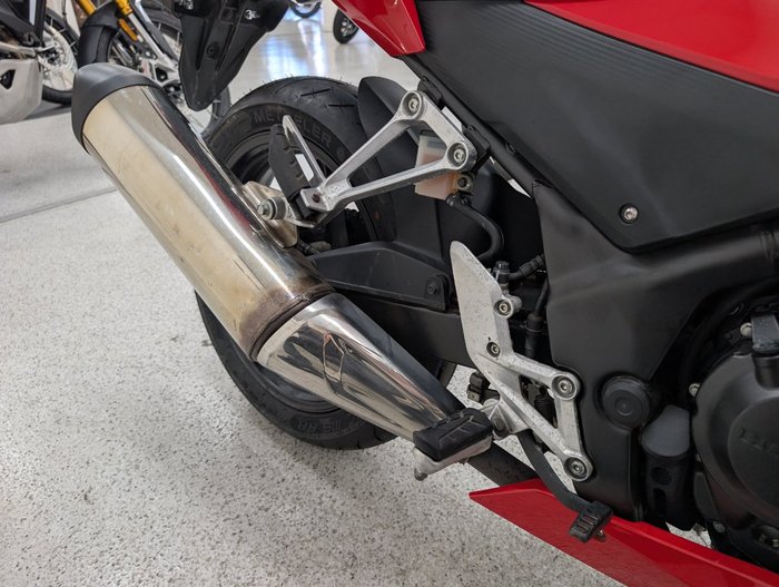 2015 Honda CBR300R Red