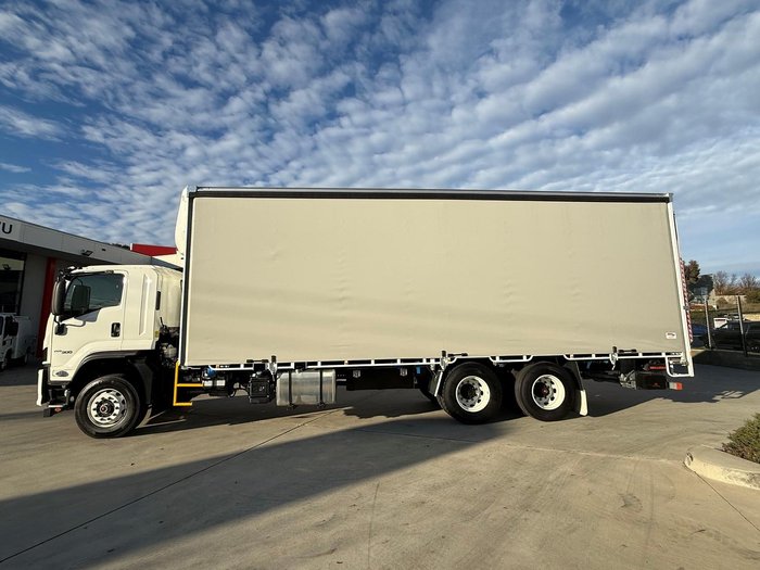 2025 Isuzu F Series FVL 260-300 AT R67