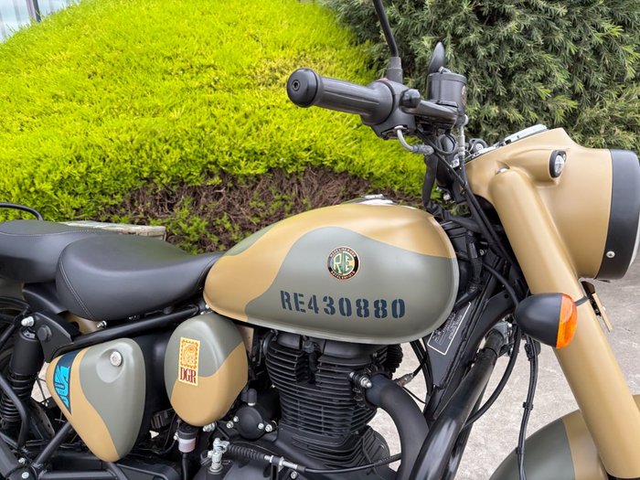 2025 Royal Enfield CLASSIC 350 SIGNALS CAMO