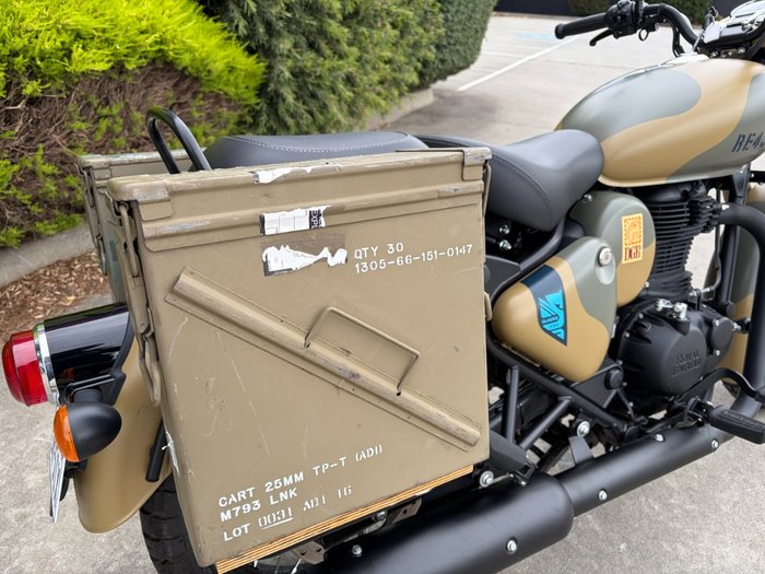 2025 Royal Enfield CLASSIC 350 SIGNALS CAMO