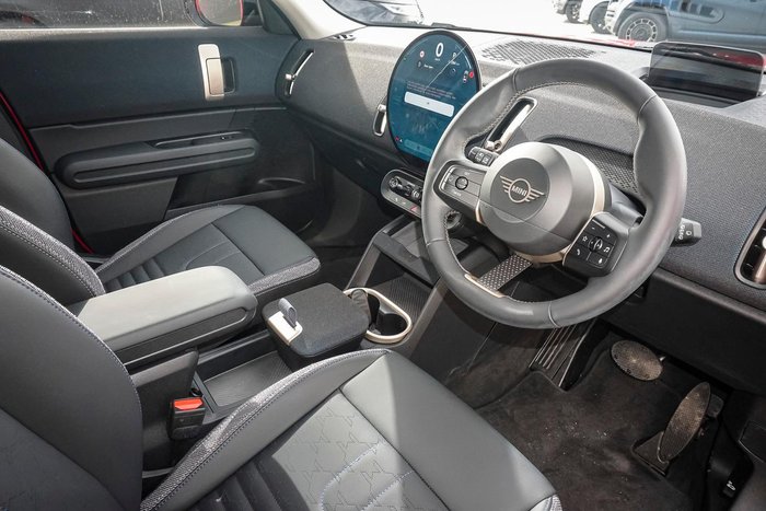 2024 MINI Countryman C Classic