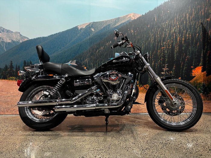 Harley-Davidson Dyna Super Glide Custom 1584 (FXDC) Dyna