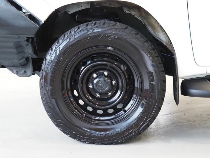 2022 Toyota Hilux SR