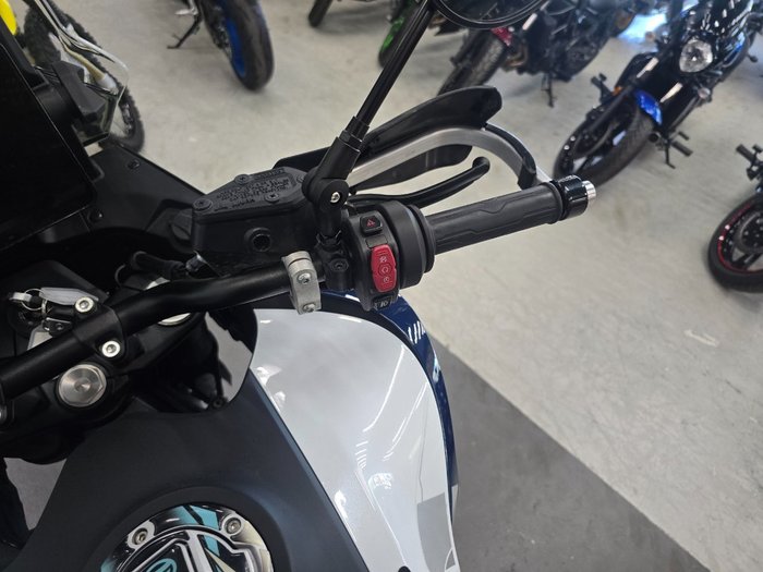 2023 CFMOTO MT TOURING NEBULA WHITE