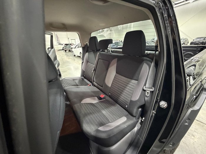 2023 Nissan Navara SL Warrior