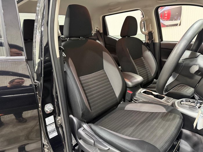 2023 Nissan Navara SL Warrior