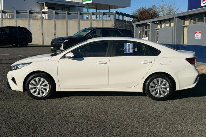 2024 KIA CERATO S SAFETY PACK