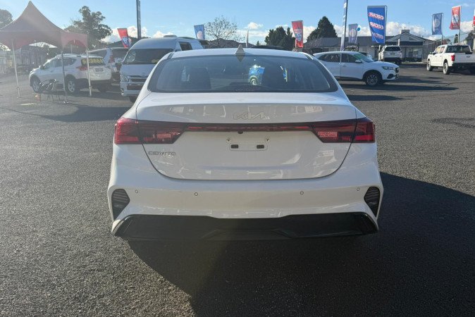 2024 KIA CERATO S SAFETY PACK