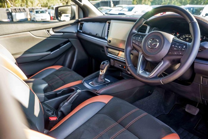 2025 Mazda BT-50 SP