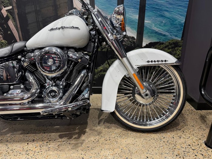 2020 Harley-Davidson Deluxe 107 (FLDE) Softail White