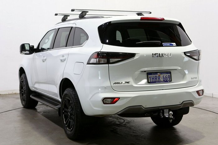 2022 Isuzu MU-X LS-T