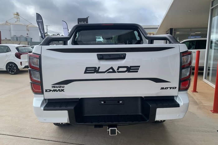 2025 Isuzu D-MAX BLADE