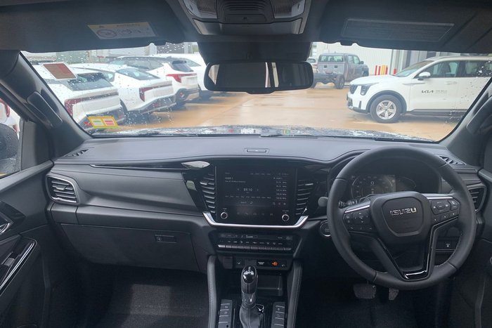 2025 Isuzu MU-X LS-T