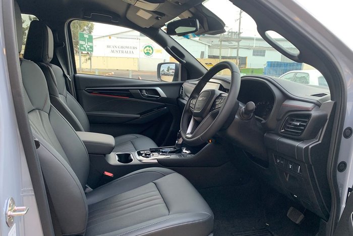 2026 Isuzu MU-X