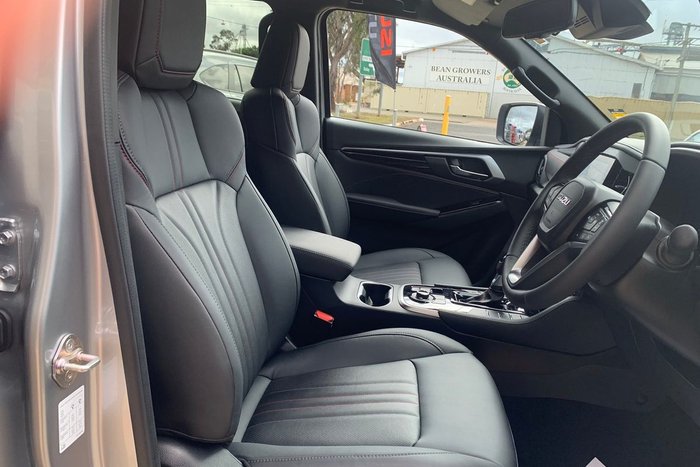 2026 Isuzu MU-X