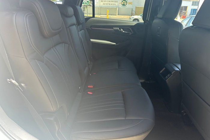 2025 Isuzu MU-X LS-T
