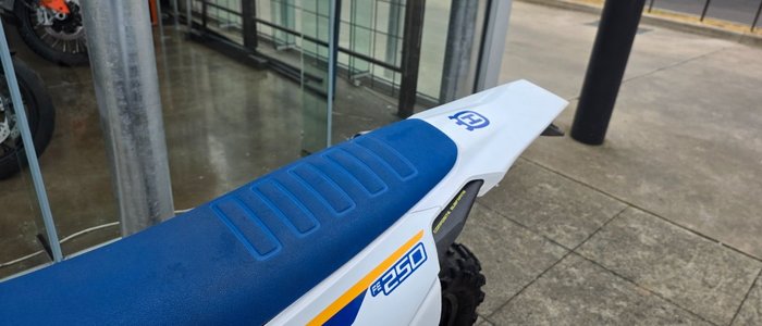 2022 HUSQVARNA FE250 WHITE