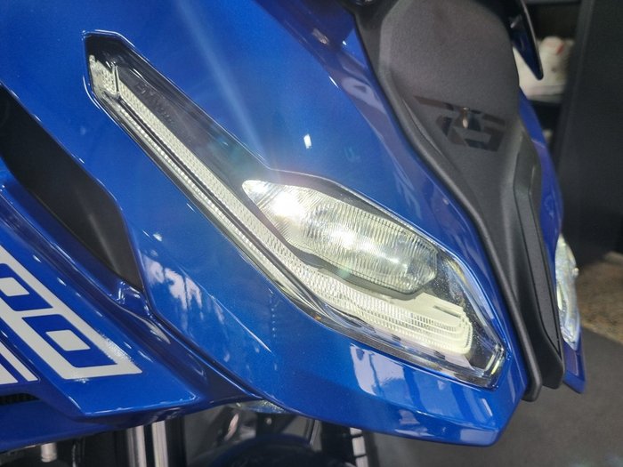 2026 BMW Motorrad R 1300 RS RACINGBLUE METALLIC