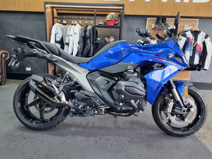 2026 BMW Motorrad R 1300 RS RACINGBLUE METALLIC
