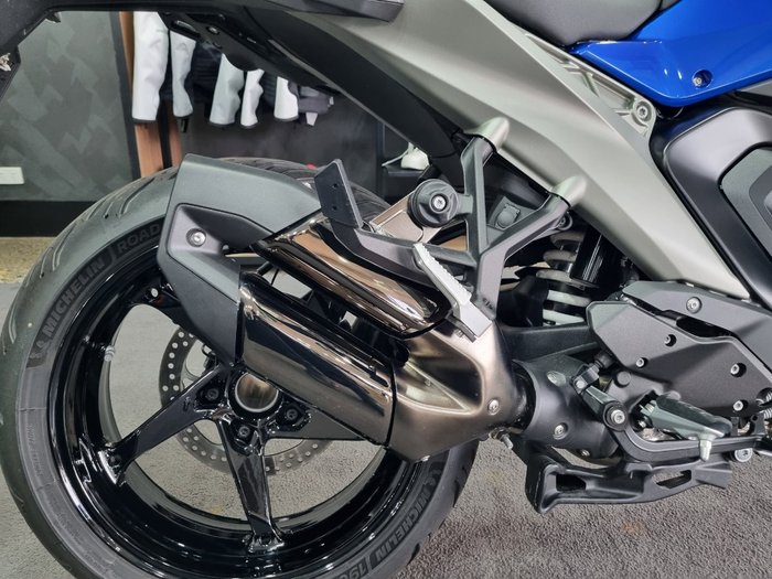 2026 BMW Motorrad R 1300 RS RACINGBLUE METALLIC