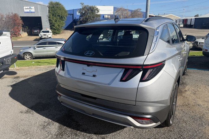 2025 HYUNDAI TUCSON (FWD)