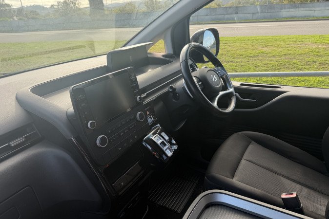 2021 HYUNDAI STARIA