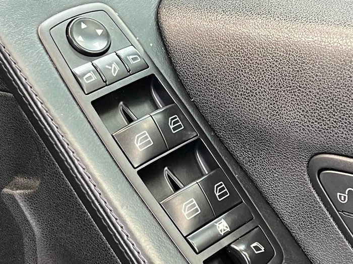 2011 Mercedes-Benz R-Class R300 CDI