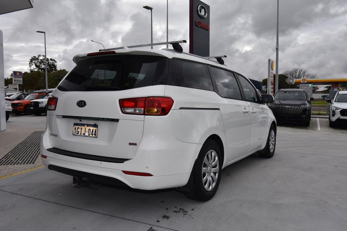 2017 Kia Carnival S