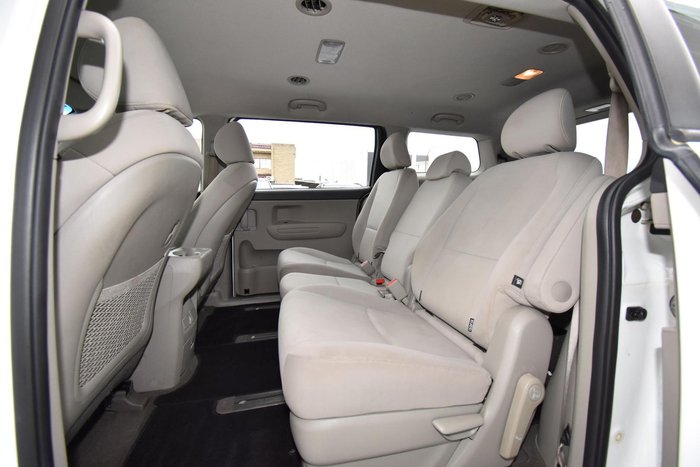 2017 Kia Carnival S