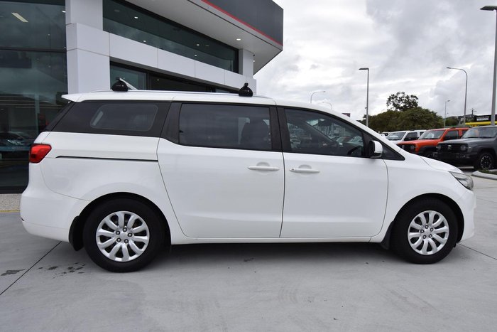 2017 Kia Carnival S