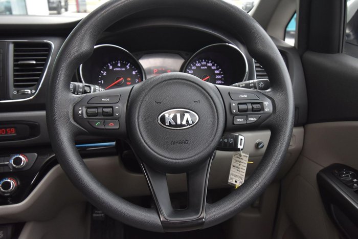 2017 Kia Carnival S