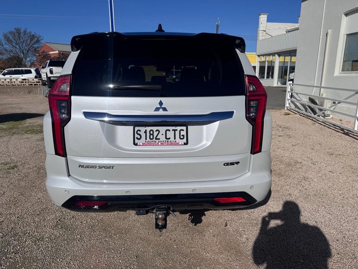 2022 Mitsubishi Pajero Sport GSR