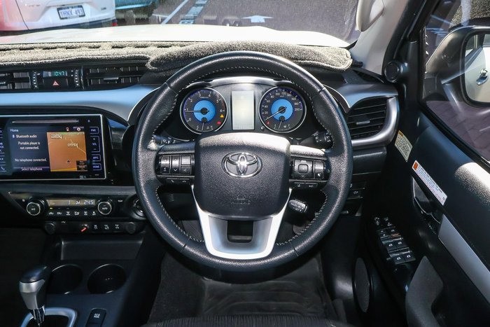 2020 Toyota Hilux SR5