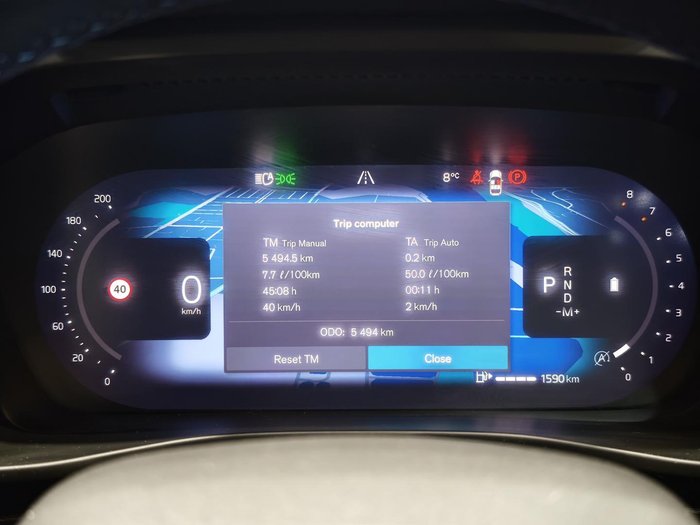 2025 Volvo XC40 Plus B4