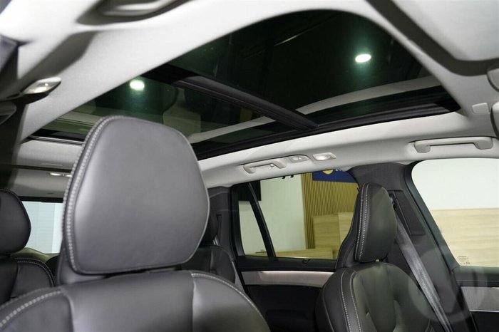 2025 Volvo XC90 Ultra B5 Bright