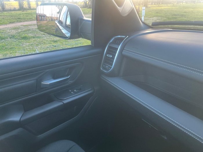 2026 RAM 1500 Express Black Edition Hurricane SO