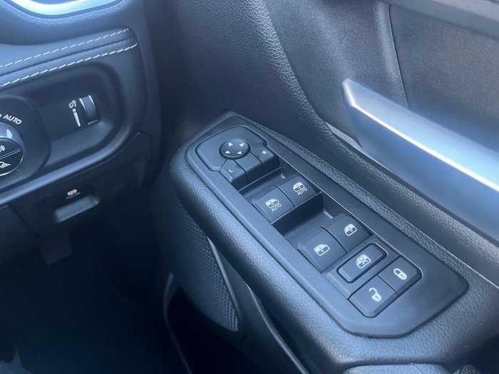 2026 RAM 1500 Express Black Edition Hurricane SO
