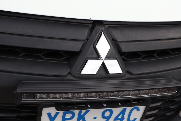 2022 Mitsubishi Triton GLX-R