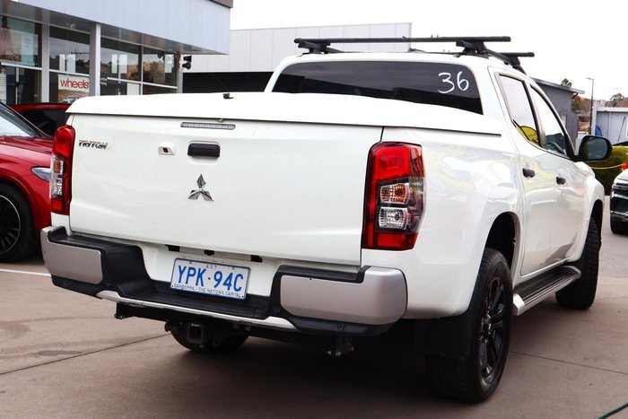 2022 Mitsubishi Triton GLX-R