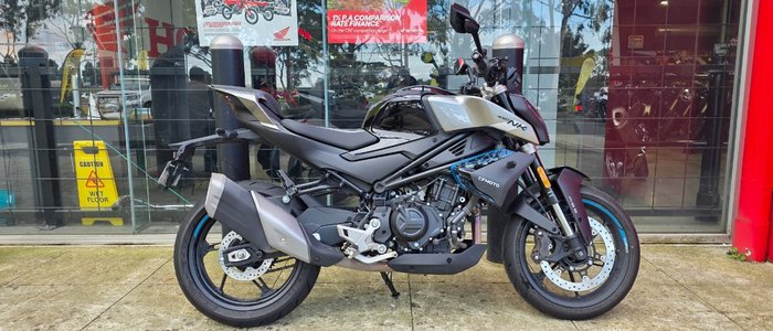 2025 CFMOTO 450 NK NEBULA BLACK