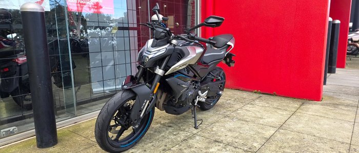 2025 CFMOTO 450 NK NEBULA BLACK