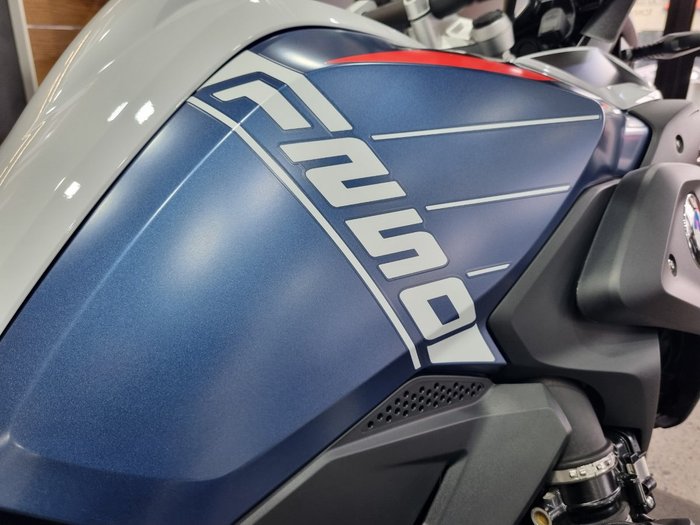 2023 BMW Motorrad R 1250 GS TROPHY Gravity Blue Metallic Matt (16-11)