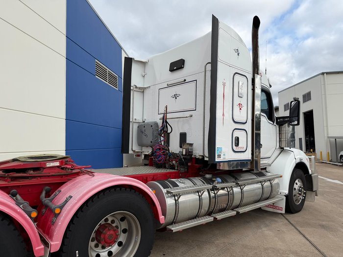2017 Kenworth T610 SAR