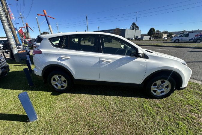 2018 TOYOTA RAV4 GX (2WD)