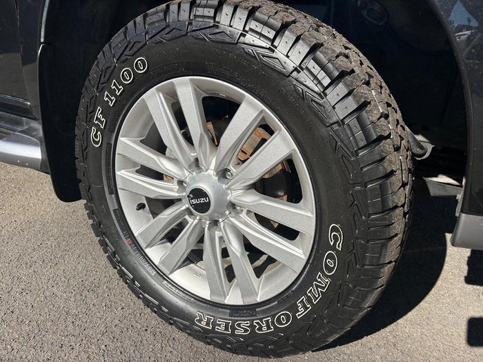 2017 Isuzu MU-X LS-T