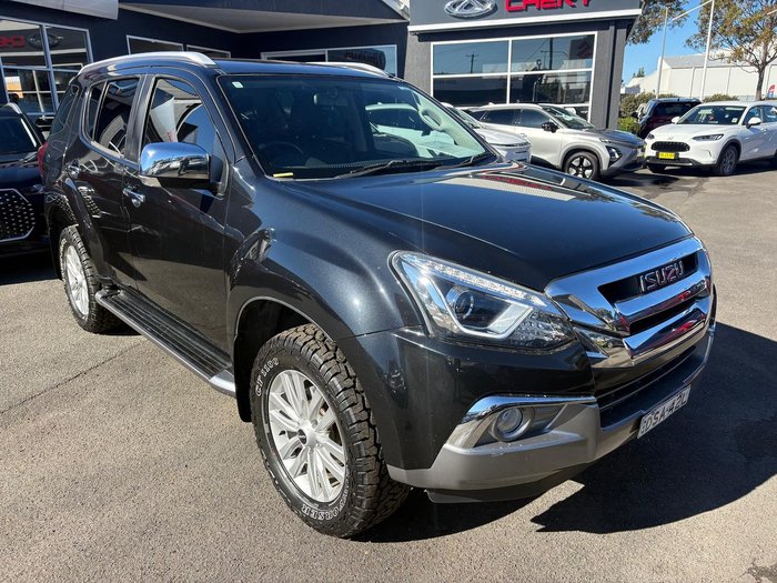 2017 Isuzu MU-X LS-T
